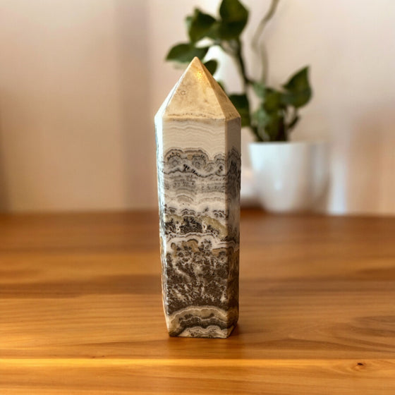 Dendritic Jasper Tower