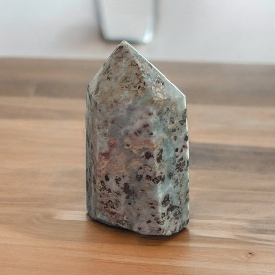 Larimar Tower