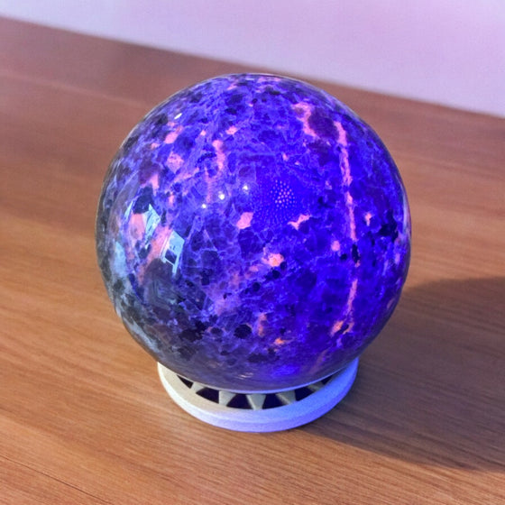 Yooperlite Sphere