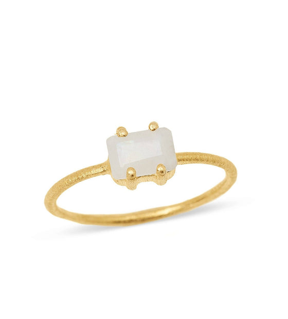 Inner Knowing Ring in Rainbow Moonstone & 14kt Gold on Brass