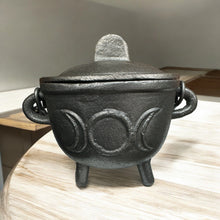  Triple Moon Cast Iron Cauldron w/ Lid (4.5 in.)