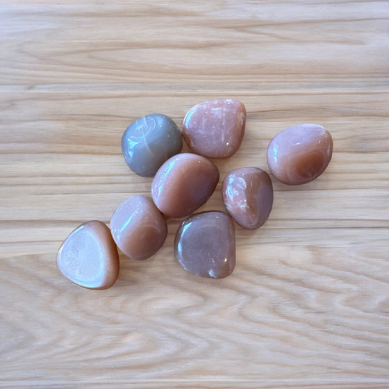 Peach Moonstone Tumbled